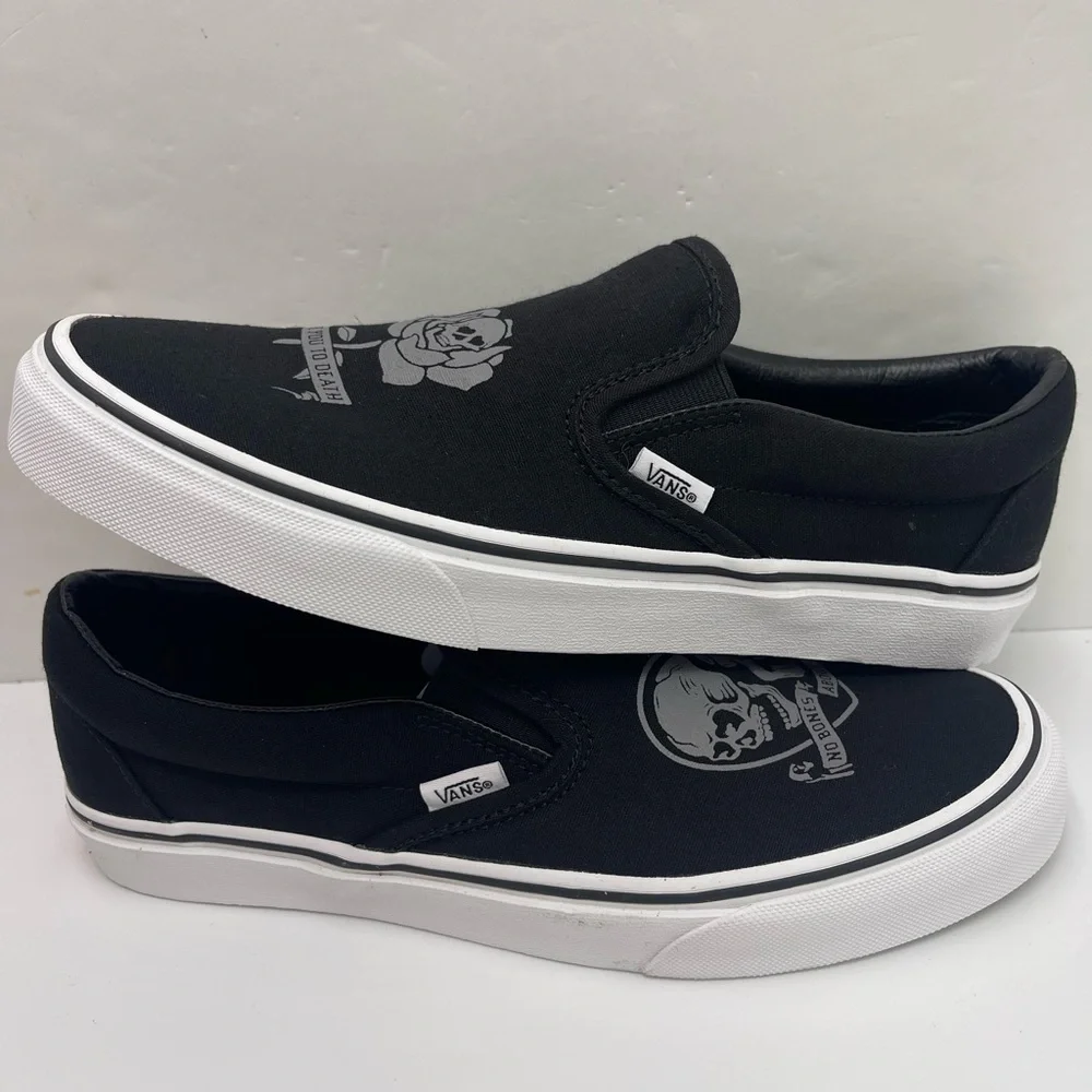 Vans Skull WMNS Classic Slip-On Love You To Death Black/True White Sneakers